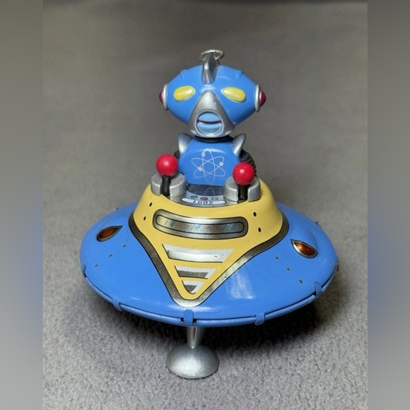 Hallmark Other - Hallmark Keepsake Robot Parade Series #2 Blue Yellow Tin Robot In Spaceship 2001